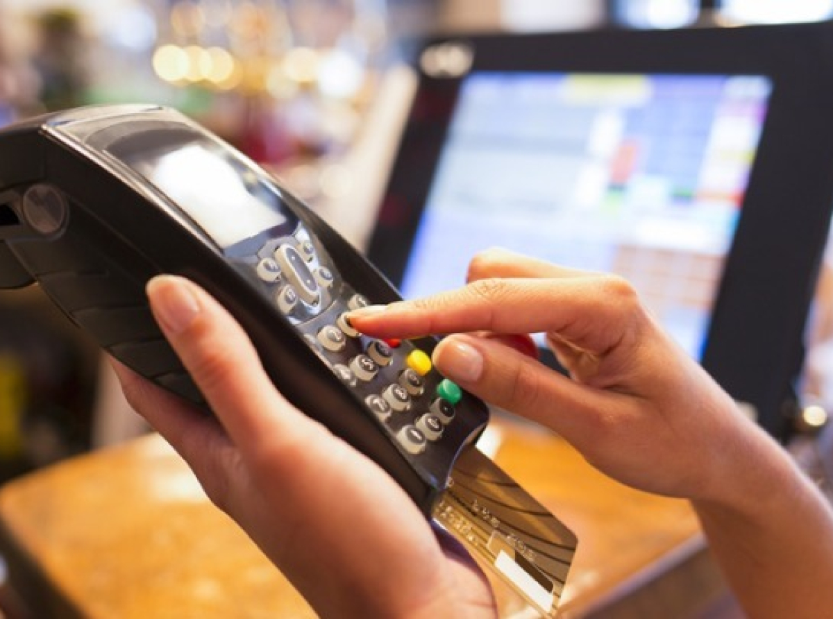 POS: Ξεκινούν από 1η Απριλίου τα πρόστιμα – 150.000 δεν έχουν προβεί σε αναβάθμιση