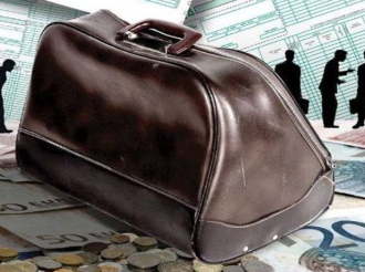 Πρόστιμα φωτιά για το «ξέπλυμα» μαύρου χρήματος