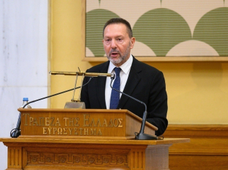 Παρέμβαση Στουρνάρα για μεγάλες αλλαγές και ανατροπές στους φόρους 