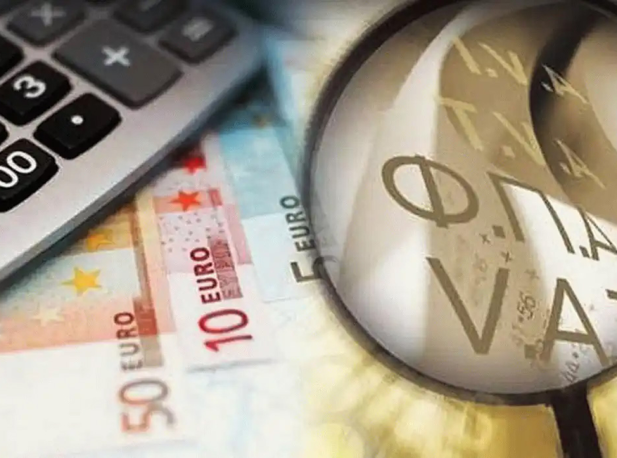 ΦΠΑ με τον μήνα για 92.590 επιχειρήσεις – Τι αλλάζει, ποιοι κινδυνεύουν με πρόστιμα