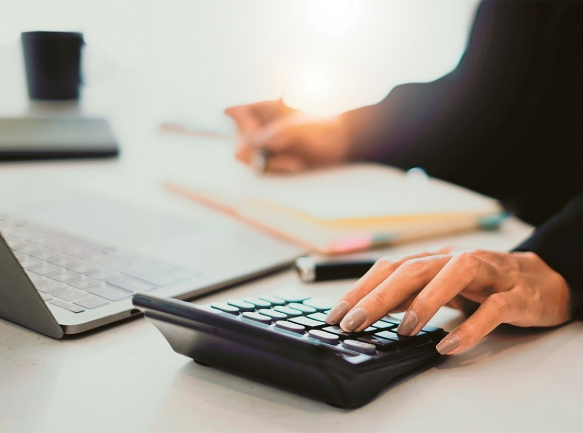 «Ανοιχτοί» λογαριασμοί με την Εφορία και τον e-ΕΦΚΑ: Ποιοι πρέπει να κλείσουν αύριο και τι πρέπει να πληρωθεί μέχρι 31 Δεκεμβρίου