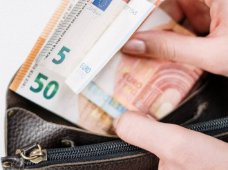 Οι 30 παροχές που αλλάζουν τα εισοδήματα – Και ήρθαν για να μείνουν