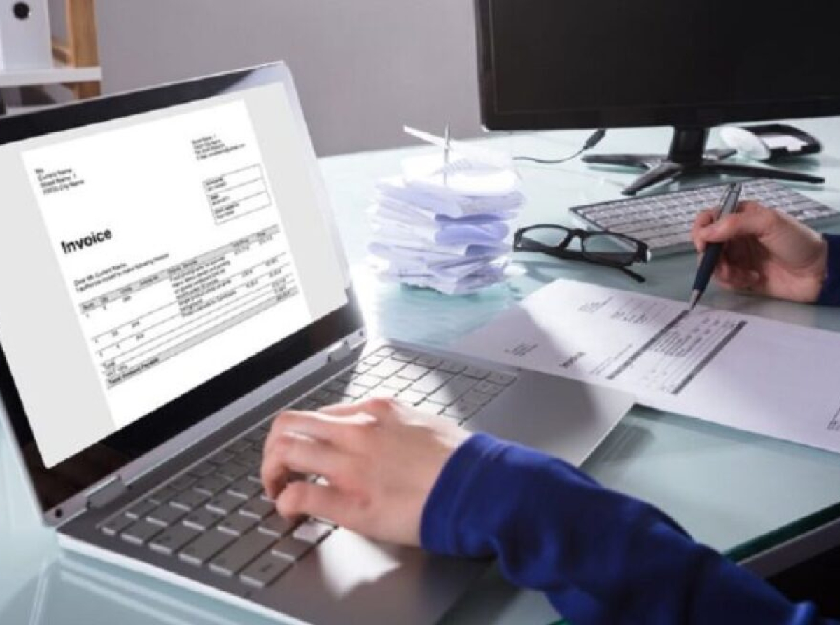 Aπό το μπλοκάκι στο cloud: Πώς αλλάζουν τα τιμολόγια την αγορά