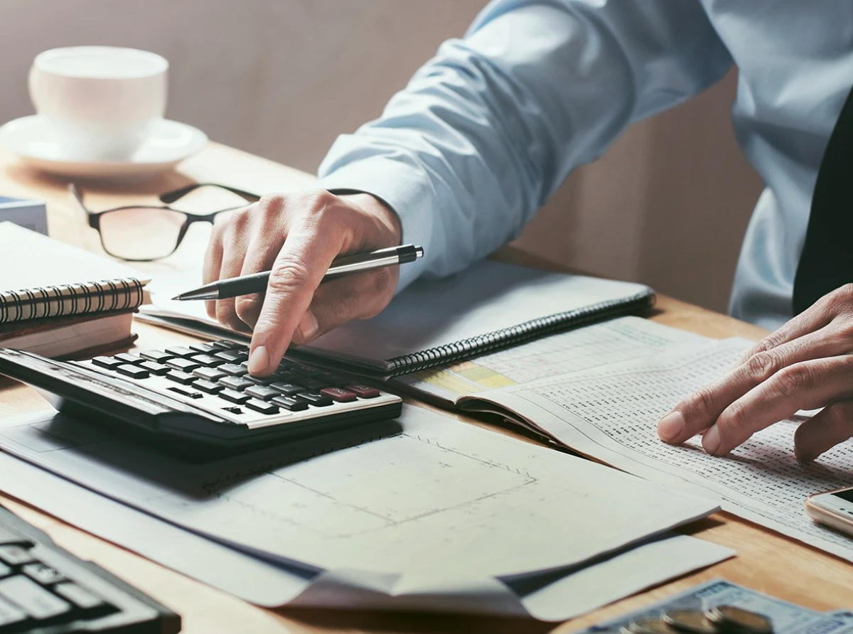 Εργαζόμενοι με μπλοκάκια: Έτσι θα απαλλαγείτε από τα τεκμήρια-Τι θα ισχύσει για την φορολόγηση