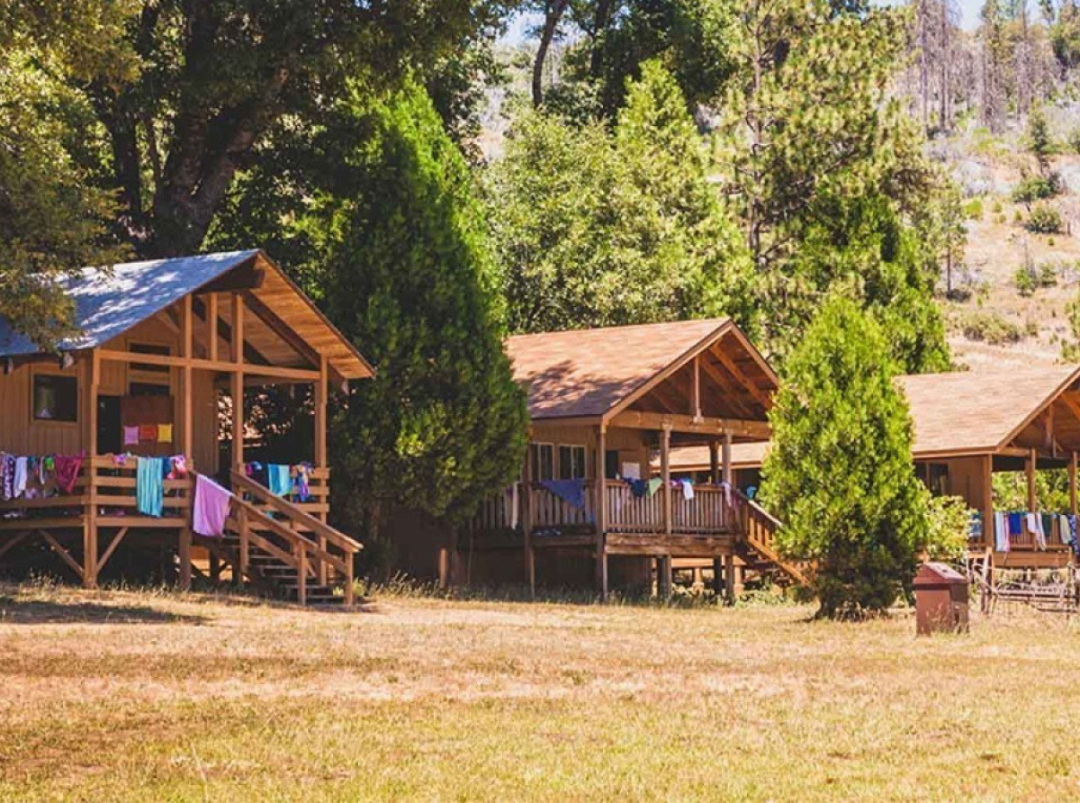 Νέο πρόγραμμα της ΔΥΠΑ για παιδικές κατασκηνώσεις: Έρχονται 70.000 vouchers – Ποιοι και πώς θα τα λάβουν