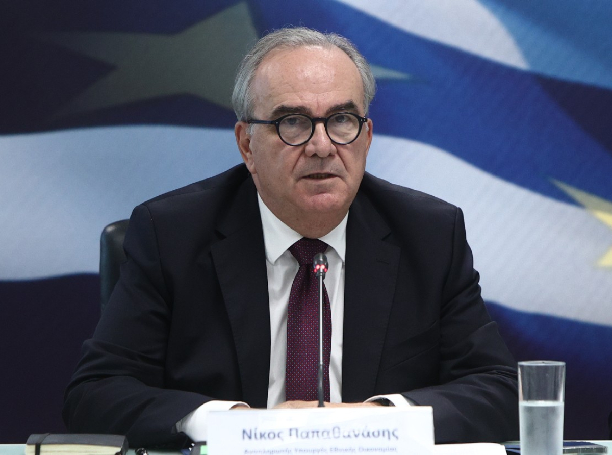 Νίκος Παπαθανάσης: Τέλη Μαΐου ξεκινά το πρόγραμμα «Ανακαίνιση» με κονδύλι €500 εκατ. (pic)